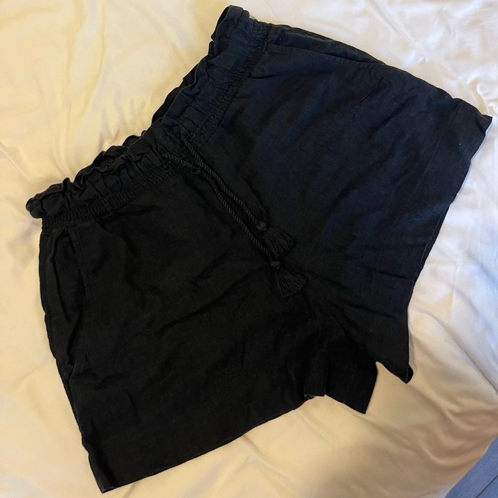Abercrombie and Fitch black linen shorts
